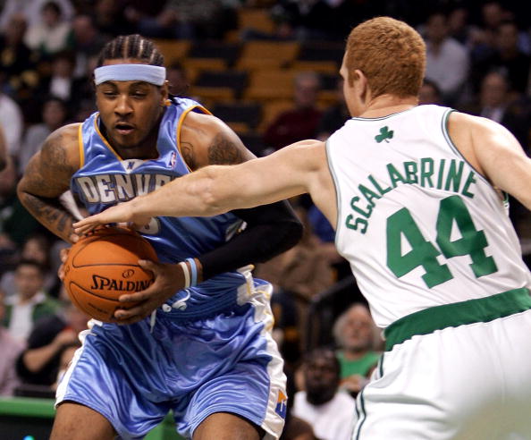 国脚徐新接近加盟云南玉昆，31岁中场驰援保级队，双赢还是冒险？（31岁国脚徐新或将投云南玉昆，中场补强保级军，妙招抑或险棋？）