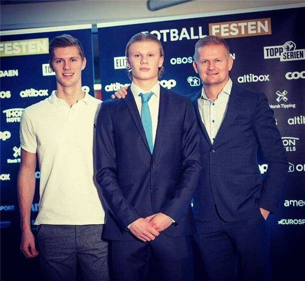 穆索：国米是夺冠热门之一，这场胜利极大地提振了球队的士气（穆索：国米属于争冠热门，这场胜利显著提升了全队士气）