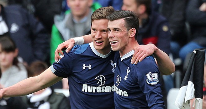 中超战报：加布里埃尔一击制胜，上海海港1-0大连英博夺冠（加布里埃尔建功，上海海港1-0大连英博问鼎中超）