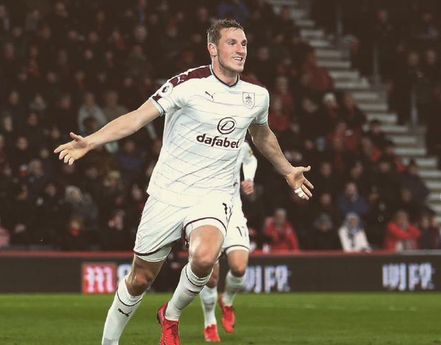 斯波：韦尔的进步源于日复一日的努力，胶着比赛让他增长经验（斯波：韦尔靠日积月累稳步提升，拉锯战为他增添实战经验）