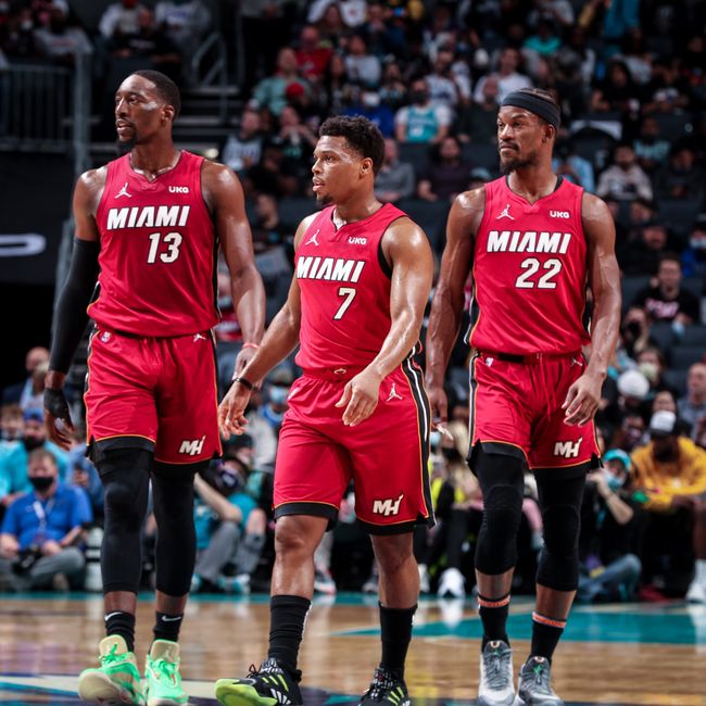 英超：曼城主场4-1大胜南安普顿（英超：曼城主场4比1轻取南安普顿）