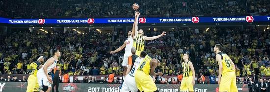 斯基拉：尤文将给伊尔迪兹500-550万年薪，加与欧冠挂钩奖金（斯基拉：尤文拟向伊尔迪兹提供500-550万年薪，并附欧冠激励条款）