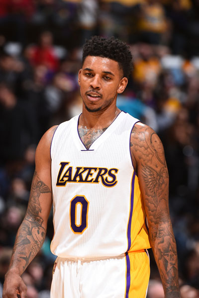 德天空：皇马有意法鹰后卫布朗，近期已派球探考察球员（德媒：皇马看上法鹰后卫布朗，近日已派球探实地考察）