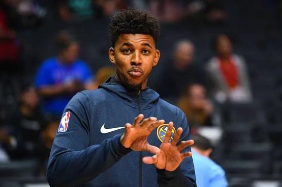 每体：法比奥-席尔瓦寻求在冬窗离开多特并回到西班牙踢球（每体：法比奥·席尔瓦意欲冬窗离开多特，盼回西班牙效力）